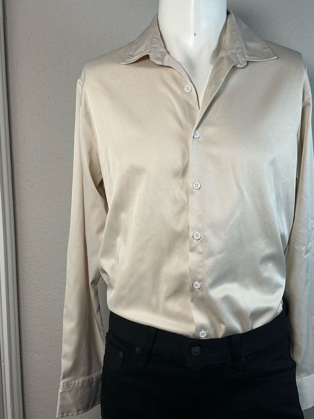 SHEIN Men's Long-Sleeve Satin Button-Up Shirt in Light Beige - Picture 7 of 9